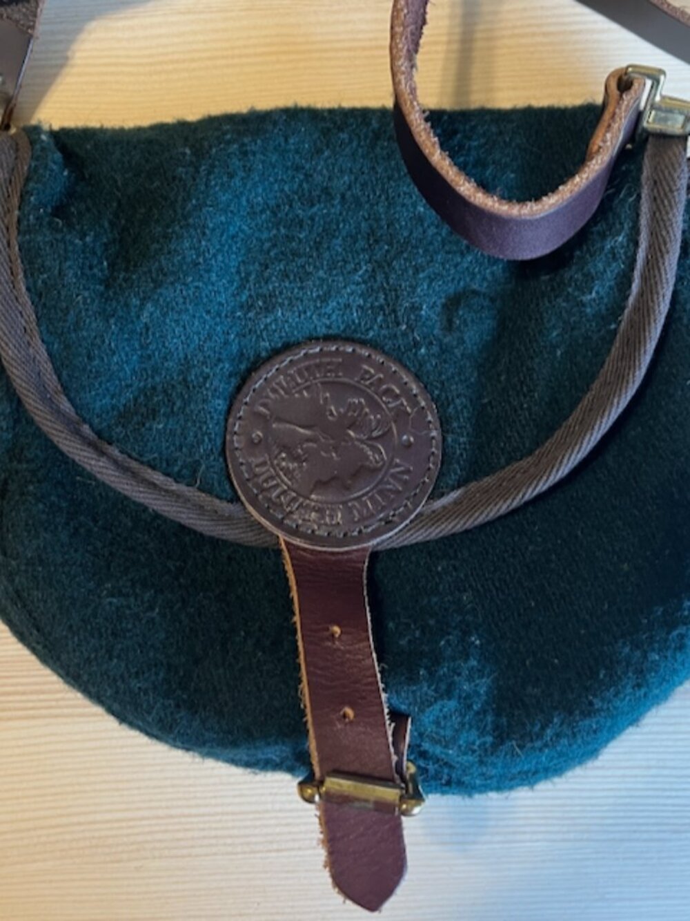Classic Wool Small Shell Purse - Picture 2 of 6